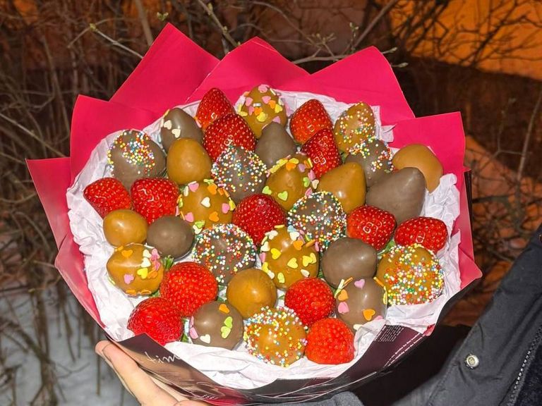 Букет из клубники "Троя"